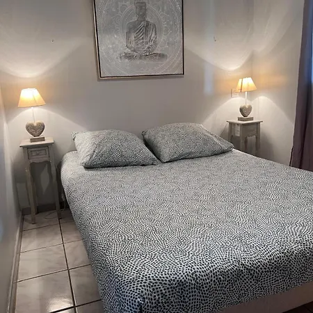 Les Caselas 格拉马