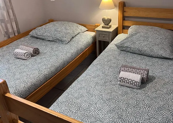 Les Caselas Feriehus *