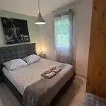 Les Caselas