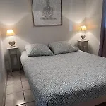 Les Caselas Грама
