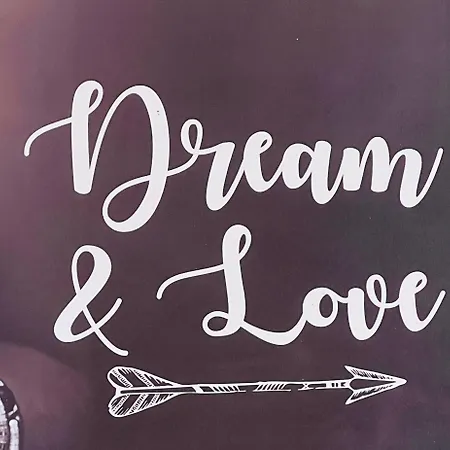 Les Caselas * غرامات