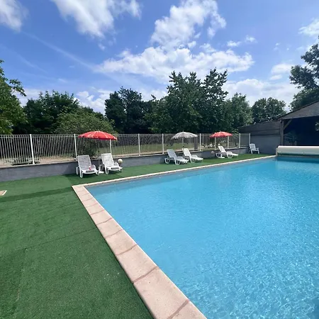 Les Caselas بيت للعطل *