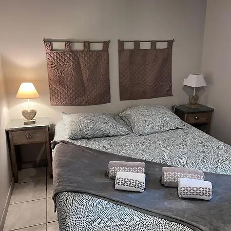 بيت للعطل Les Caselas *